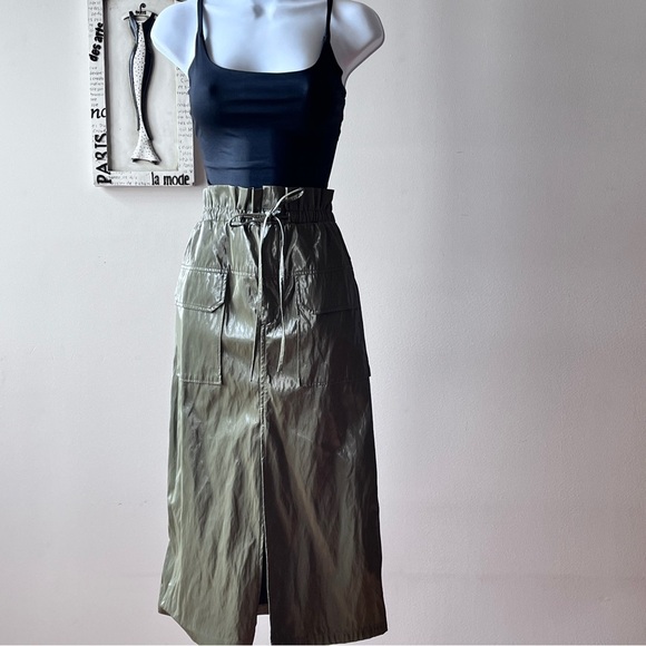 Zara Dresses & Skirts - NWT Zara Green Shinny Faux Leather Paper Bag Skirt Size L